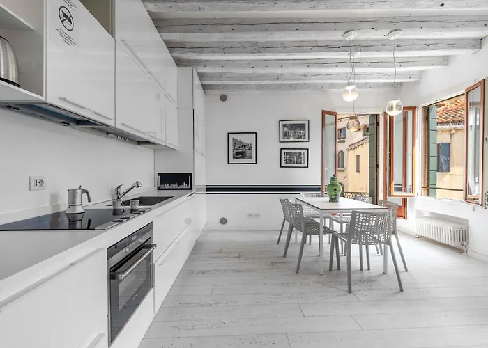 Black And White Apartamento Venecia