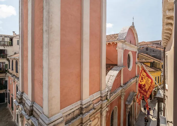 Black And White Venecia